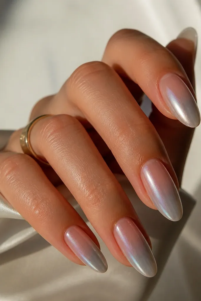 Aesthetic Ombre Chrome Nails That Look Expensive