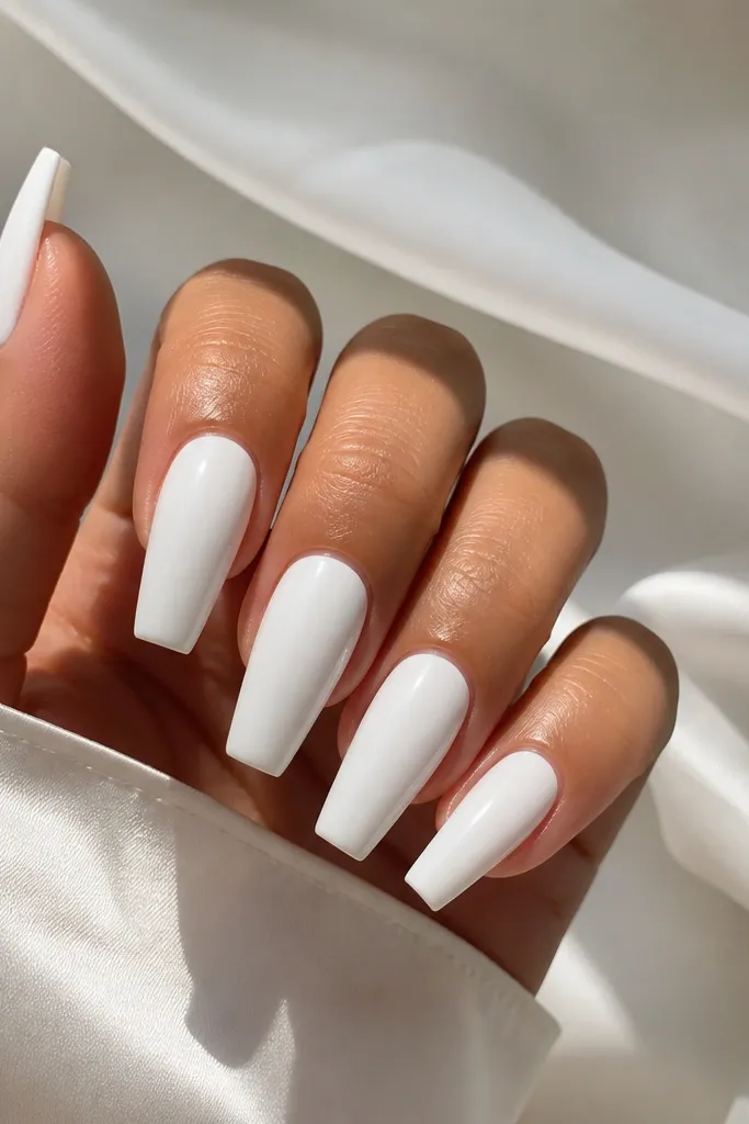 Low-maintenance nails acrylic coffin white ideas